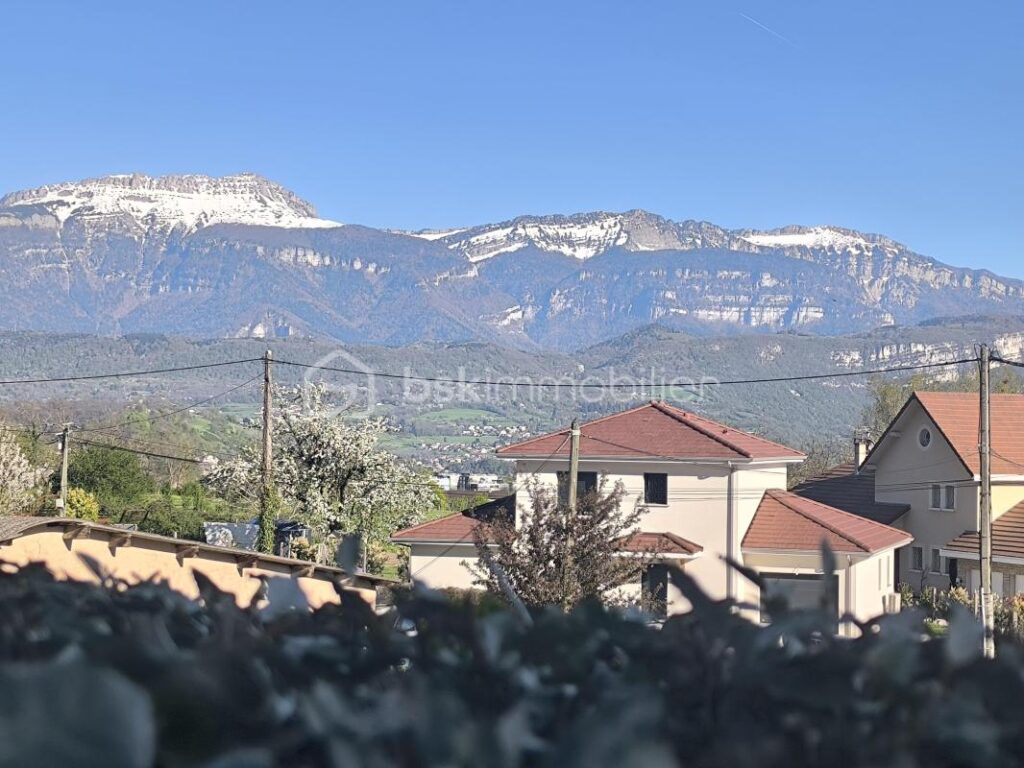 Exclusivité ! Bien rare – Maison familiale 151 m² sur 1 887 m² – 4 chambres – Vue dégagée – 6 pièces – 4 chambres – 151 m²