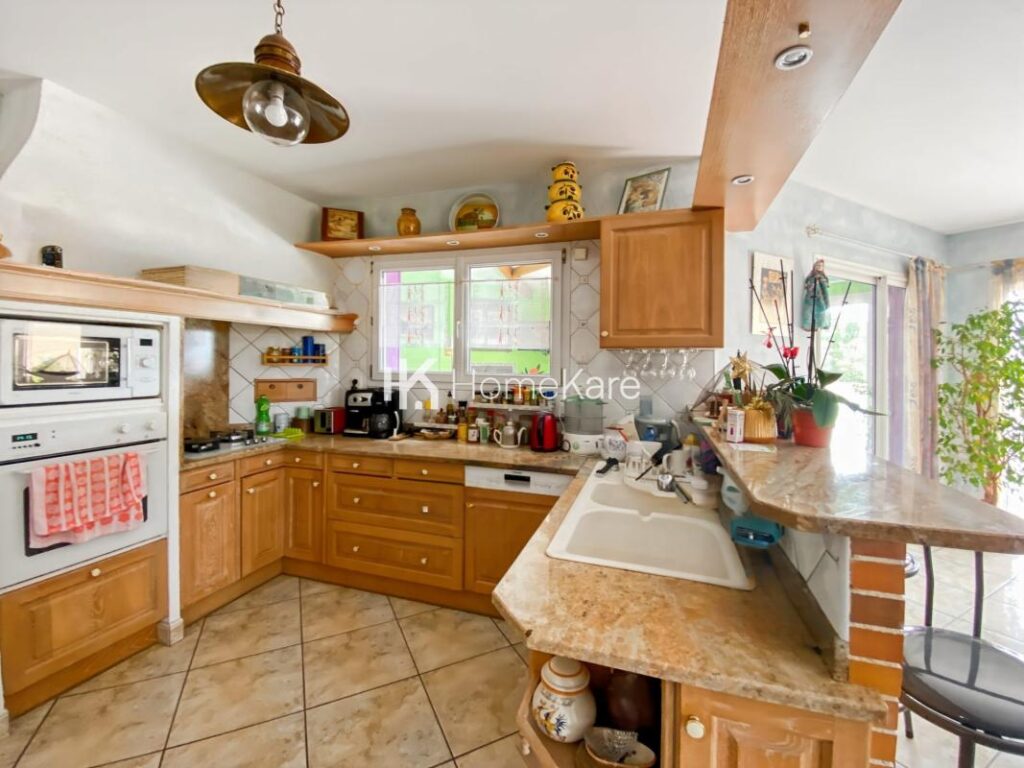 UN COIN TRANQUILLE ! – 6 pièces – 4 chambres – 160 m²