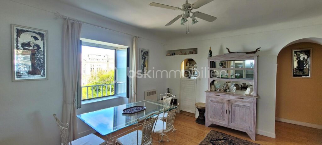 BIARRITZ PLACE SAINTE EUGENIE – 3 pièces – 2 chambres – 54 m²