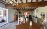 Découvrez le charme unique d&rsquo;une maison de village à Pierremande ! – 7 pièces – 4 chambres – 162 m²