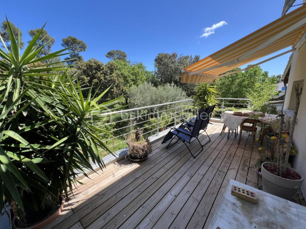 VILLA T7 MONTPELLIER 180m2 – 9 pièces – 5 chambres – 180 m²