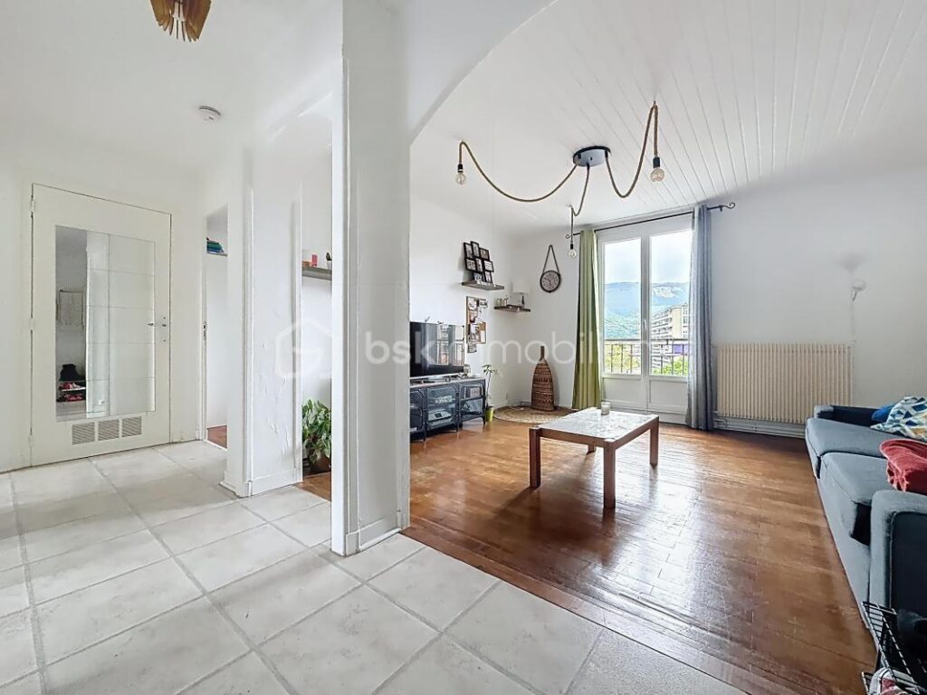 Appartement T4 de 67m2- DERNIER ÉTAGE + cave – 4 pièces – 3 chambres – 67 m²