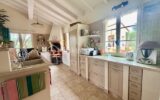 VILLA – PISCINE – PARC – MAISONNETTE – VILLAGE – 5 pièces – 4 chambres – 165 m²