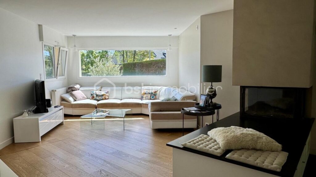 Très belle maison contemporaine familiale – 8 pièces – 175m2 – avec jardin – PACÉ – 8 pièces – 5 chambres – 175 m²