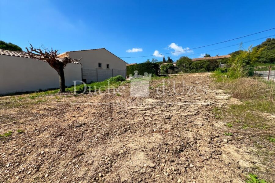Terrain à vendre à Uzes