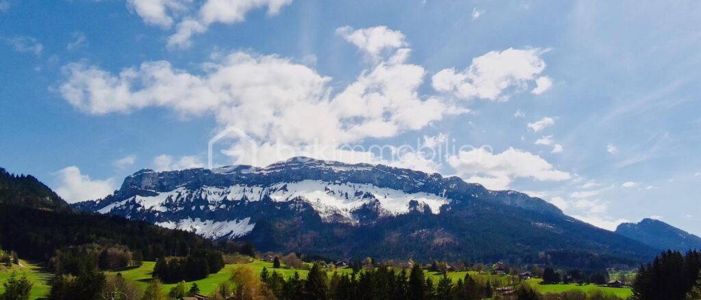 ✨ Saint Sixt – Maison familiale T6 rénovée avec vue montagnes, terrain de 1 262 m² ✨ – 6 pièces – 3 chambres – 128 m²