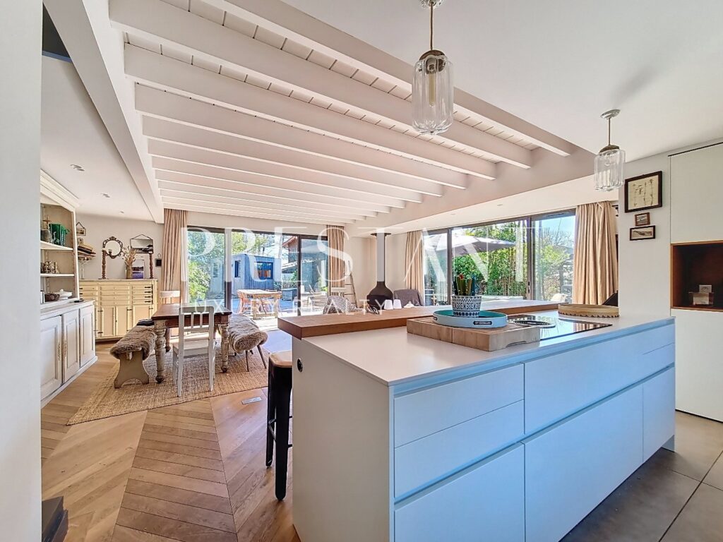 Maison – 4 pièces – 3 chambres – 138 m²