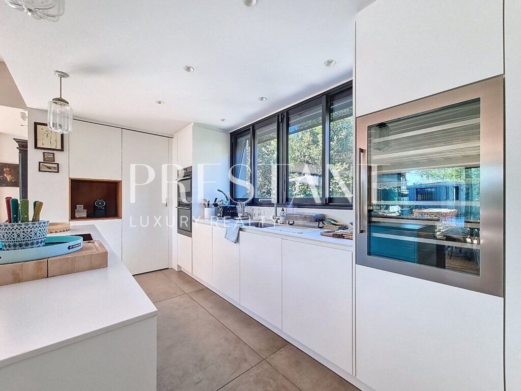 Maison – 4 pièces – 3 chambres – 138 m²