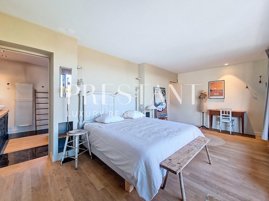 Maison – 4 pièces – 3 chambres – 138 m²