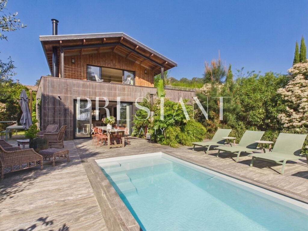 Maison – 4 pièces – 3 chambres – 138 m²