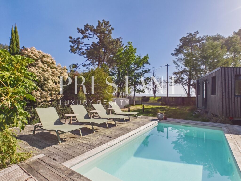 Maison – 4 pièces – 3 chambres – 138 m²