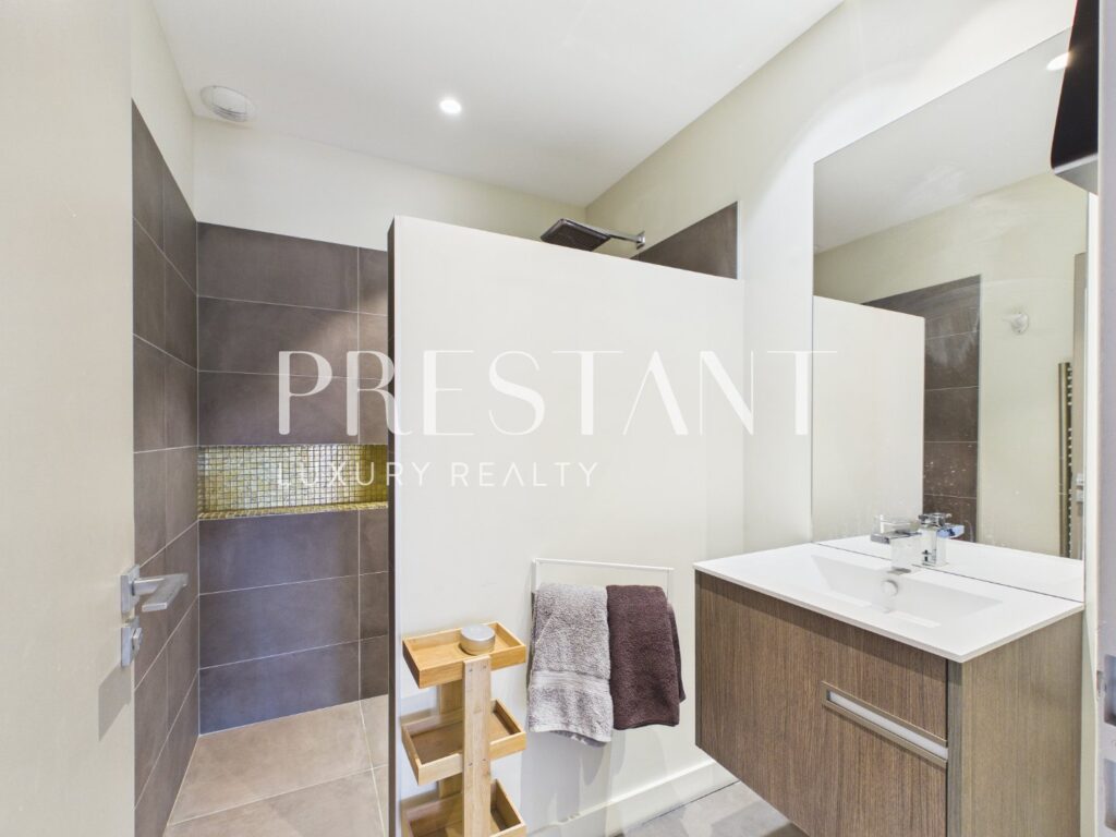 Maison – 4 pièces – 3 chambres – 138 m²