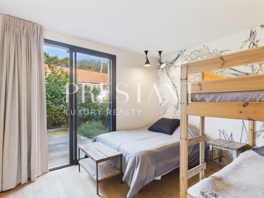 Maison – 4 pièces – 3 chambres – 138 m²