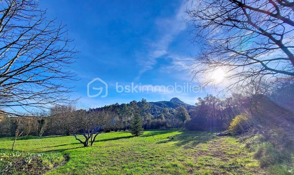 Maison de caractère divisible – Fort potentiel (gîte, locatif, familial) en Piémont Cévenol – Monoblet – 6 pièces – 4 chambres – 176 m²