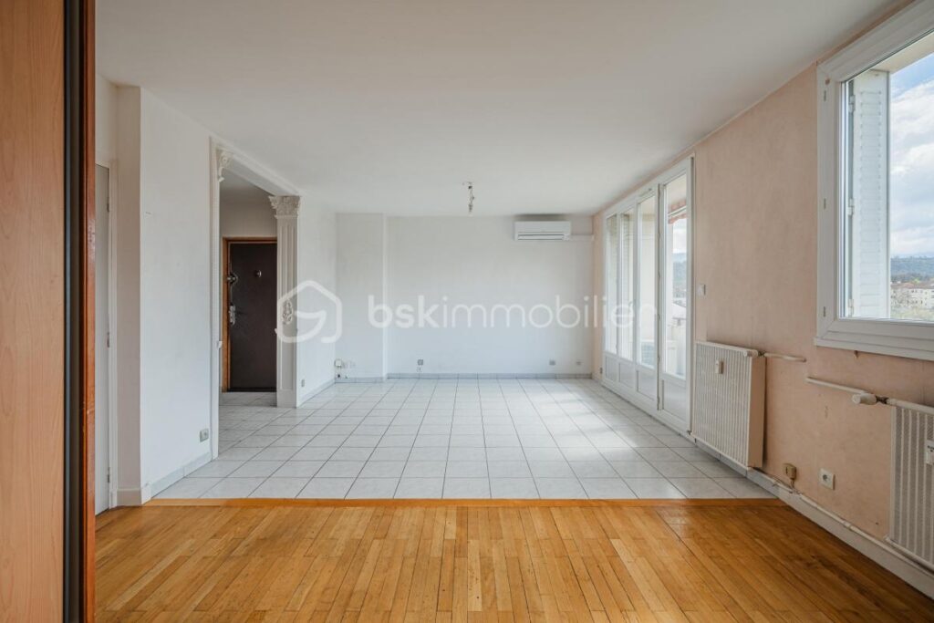 Appartement lumineux avec balcon et vue dégagée – 3 pièces – 1 chambre – 59 m²