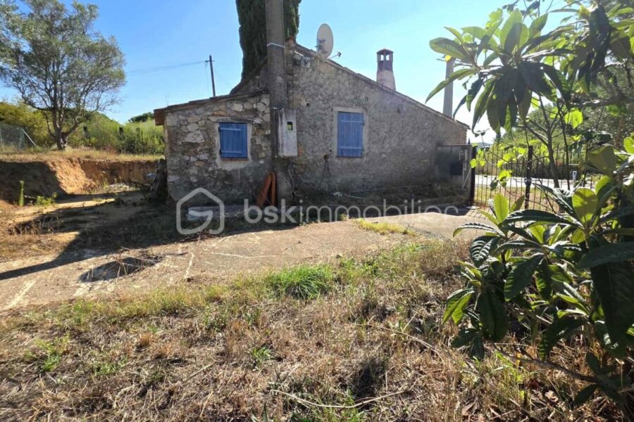Terrain à vendre à Salernes