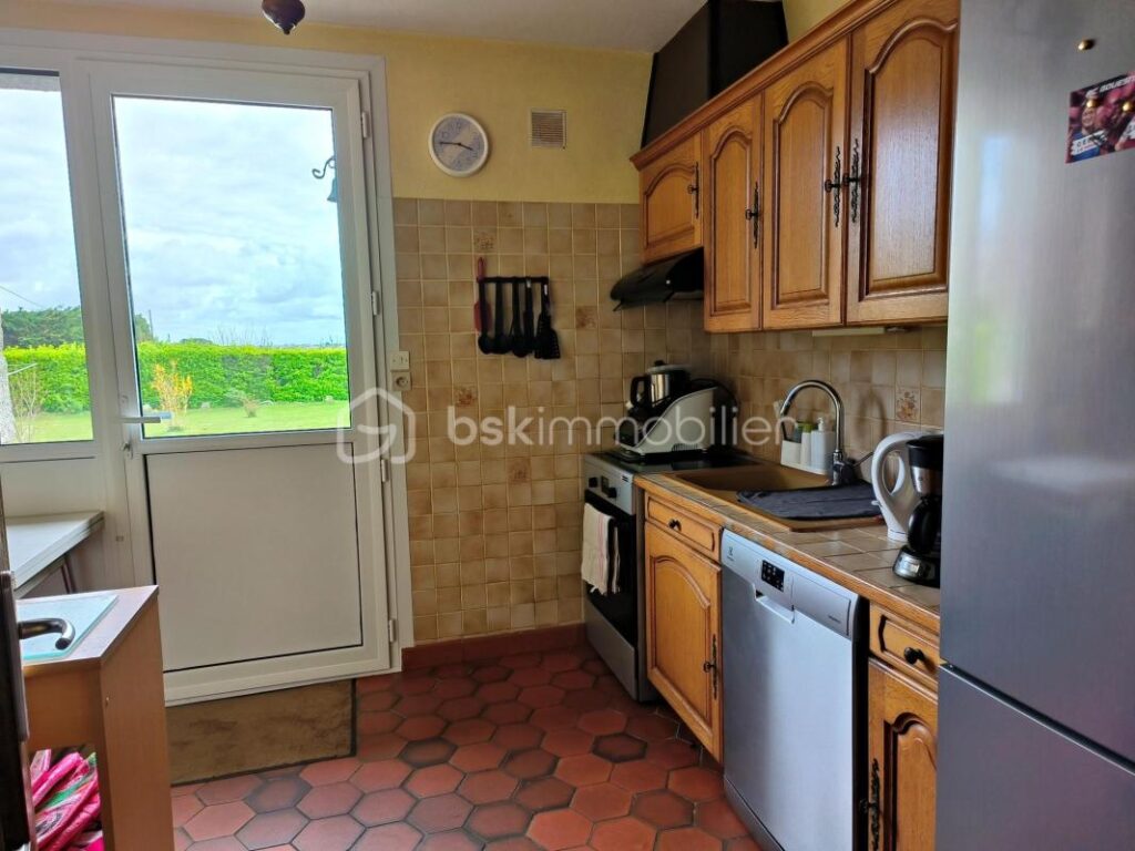 Maison néo-bretonne avec vue mer à Kerlouan – 5 pièces – 3 chambres – 117 m²