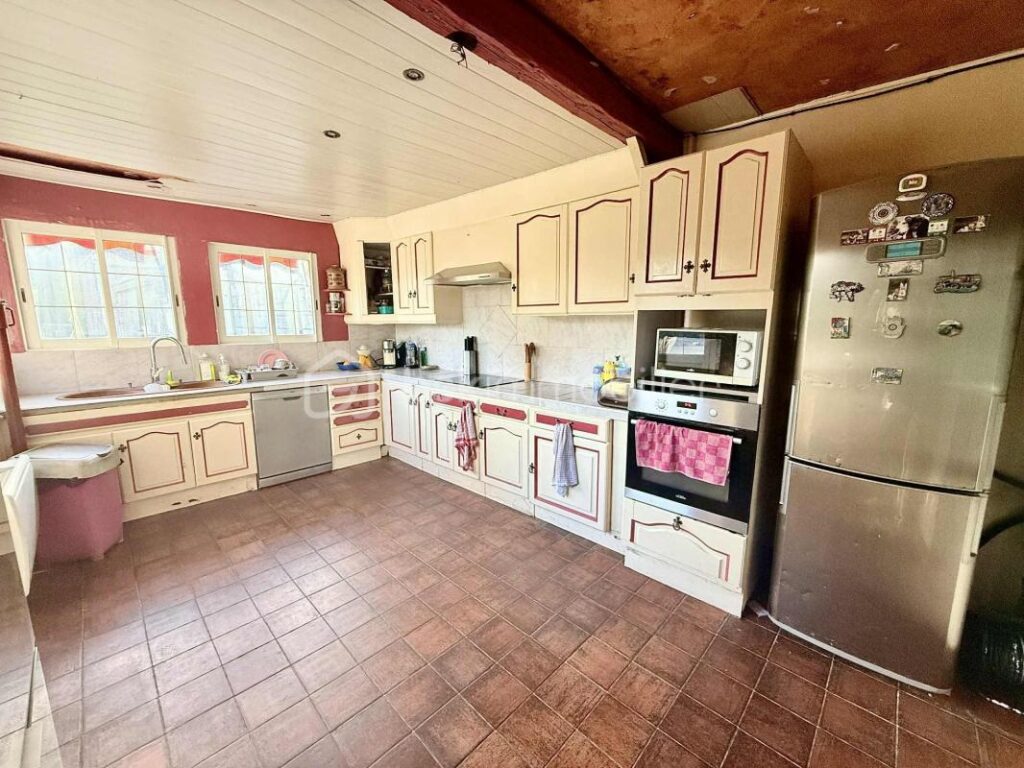 Maison à rénover 4-5 Chambres avec Jardin – 7 pièces – 4 chambres – 147 m²