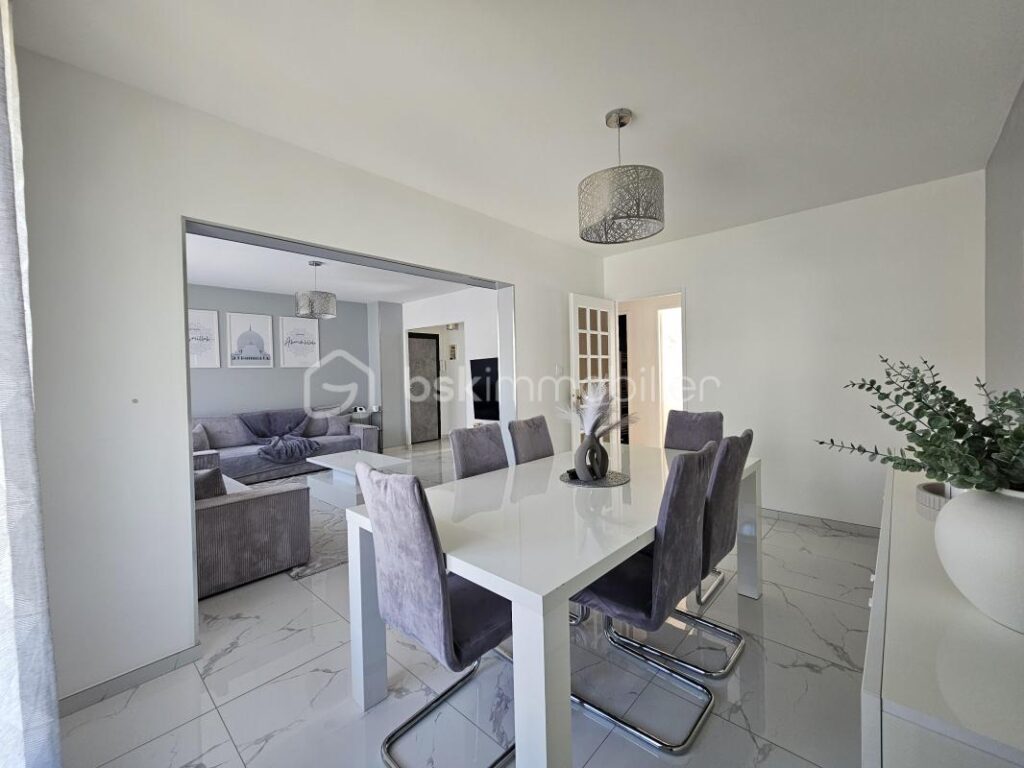 Coup de cœur T5 à découvrir sur la commune du Pont-de-Claix – 5 pièces – 3 chambres – 90 m²