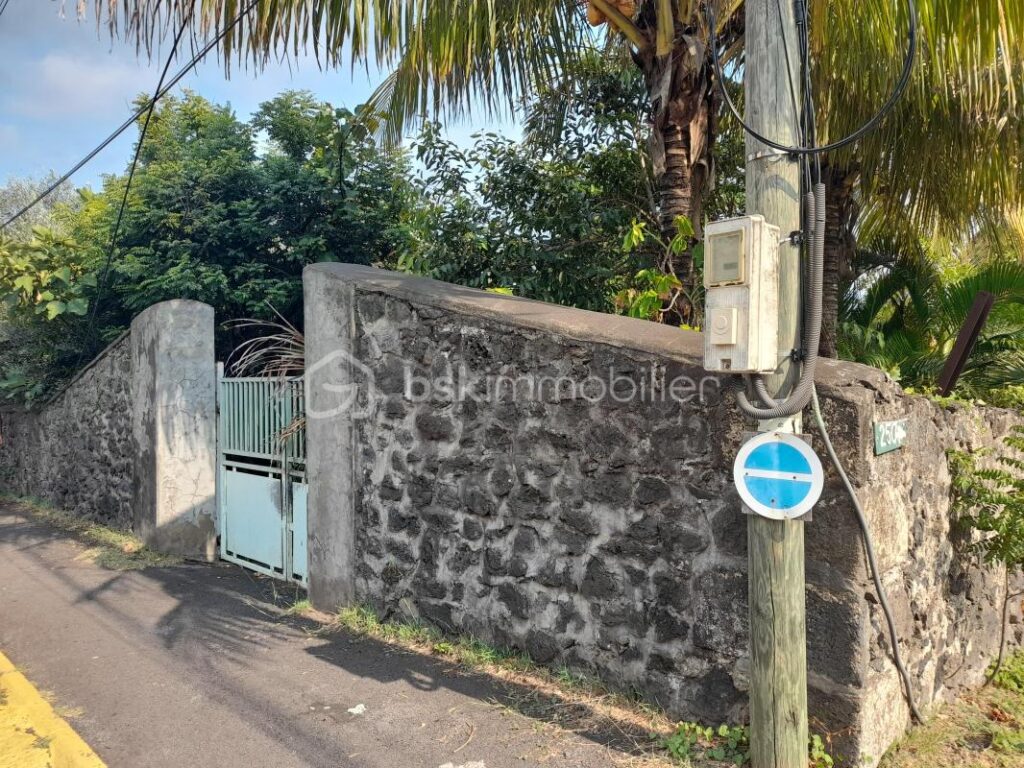 Maison Créole Authentique à Grand Bois – NR pièces – NR chambres – 678 m²