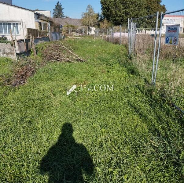 Terrain à vendre à Einville au jard