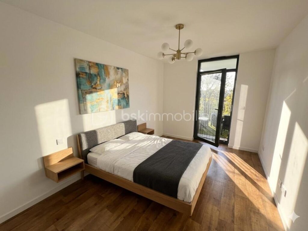 T2 avec grande terrasse et vue dégagée sur bois – 2 pièces – 1 chambre – 46 m²