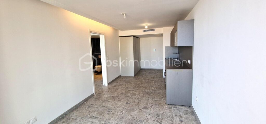 À VENDRE – BEAU 2 PIÈCES AVEC VUE MER, À DEUX PAS DE MONACO QUARTIER MONEGHETTI – 2 pièces – 1 chambre – 33 m²