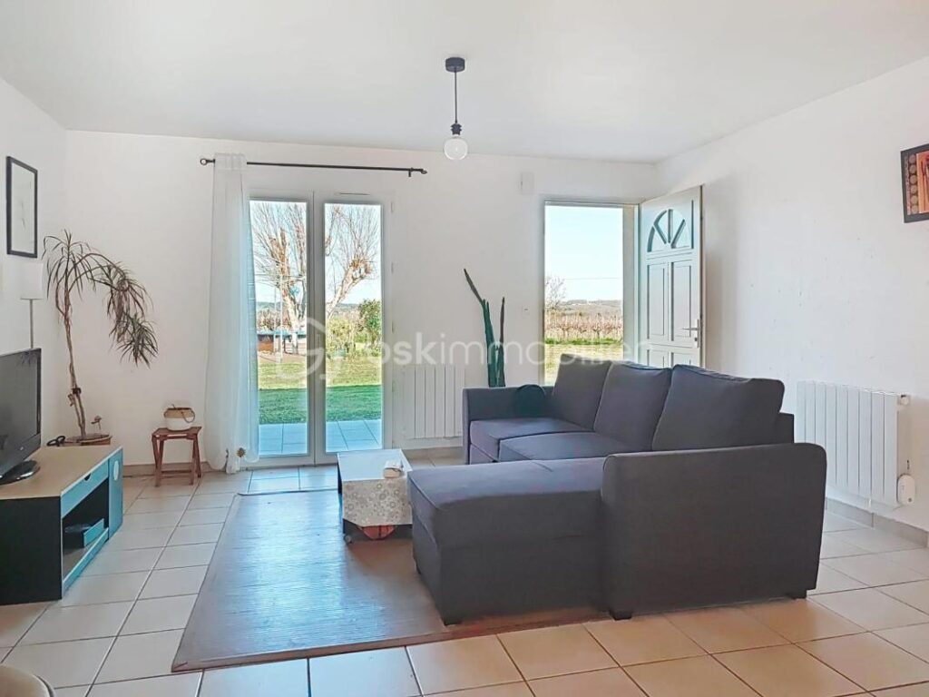 Plain-pied de 98m2- 3 chambres- terrain 1675m2 – 5 pièces – 4 chambres – 98 m²