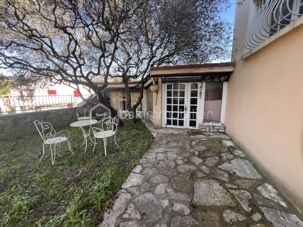 Maison familiale avec fort potentiel – 6 pièces – 4 chambres – 144 m²