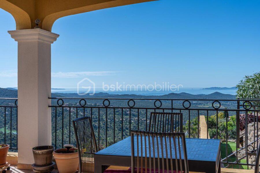 Maison à vendre à La londe les maures — Vue mer — photo 5