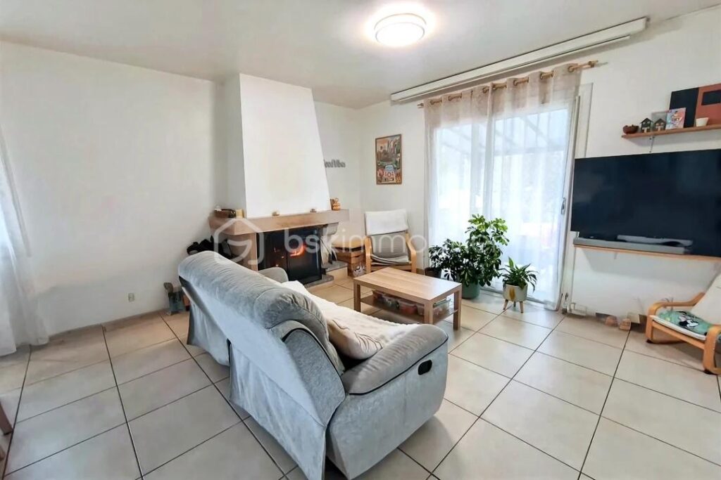 Maison familiale entièrement rénovée secteur recherché – 6 pièces – 4 chambres – 140 m²