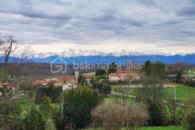 Domaine de charme sur les côteaux Est de Tarbes – NR pièces – NR chambres – 720 m²