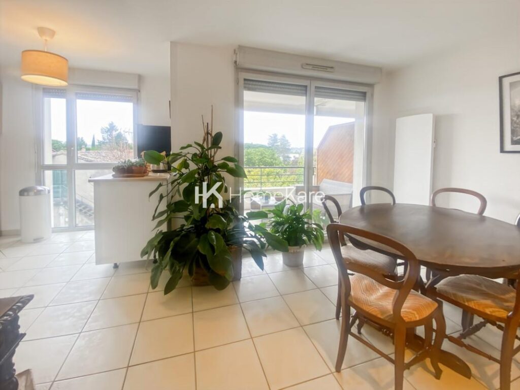 CHARMANT T3 AVEC ASCENSEUR – 3 pièces – 2 chambres – 60 m²