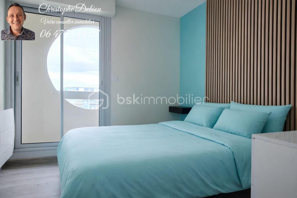 GRANDE PLAGE – DERNIER ÉTAGE – VUE MER – T3 RÉNOVÉ – PARKING – SAINT-GILLES-CROIX-DE-VIE – 3 pièces – 2 chambres – 43 m²