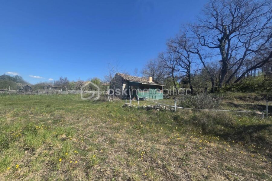 Terrain à vendre à Cereste