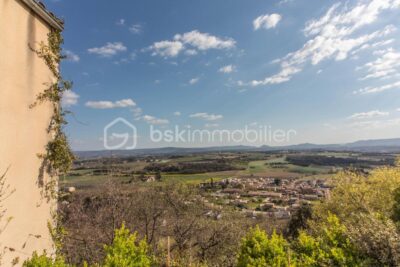 EXCLUSIVITÉ – Maison en pierre avec vue panoramique – Savasse (Drôme provençale) – 7 pièces – 3 chambres – 130 m²