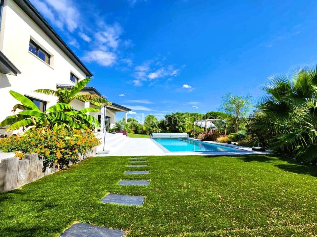 Splendide villa avec vue dominante – 5 pièces – 4 chambres – 171 m²