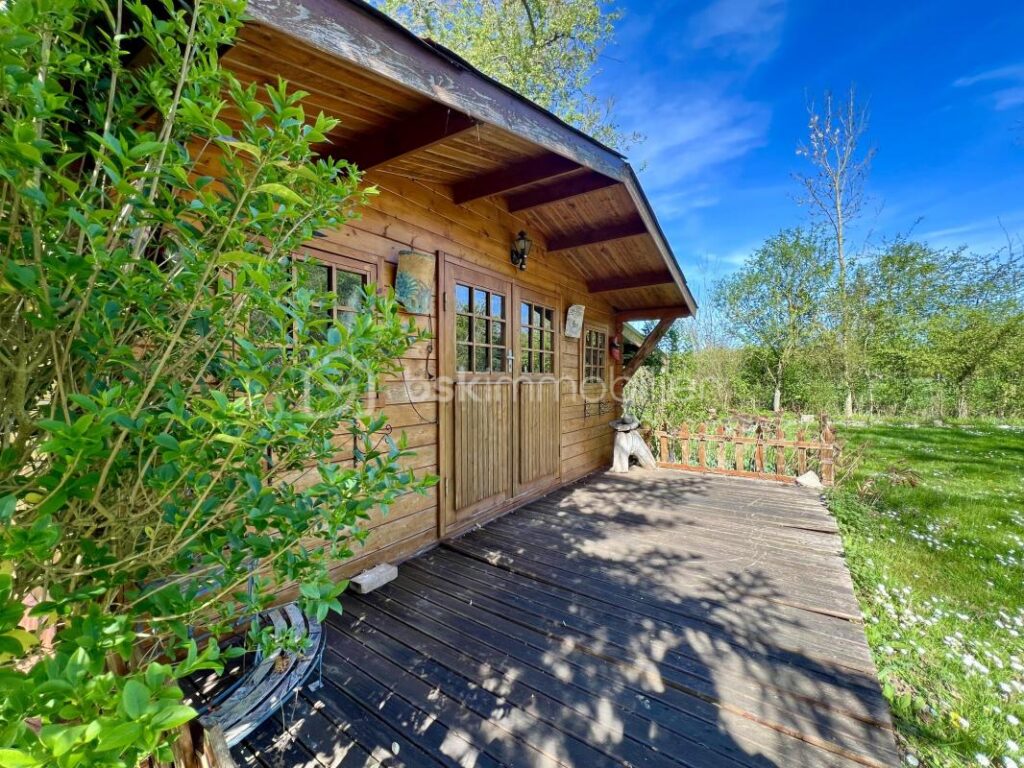 Maison traditionnelle – 5 pièces – 3 chambres – 162 m²