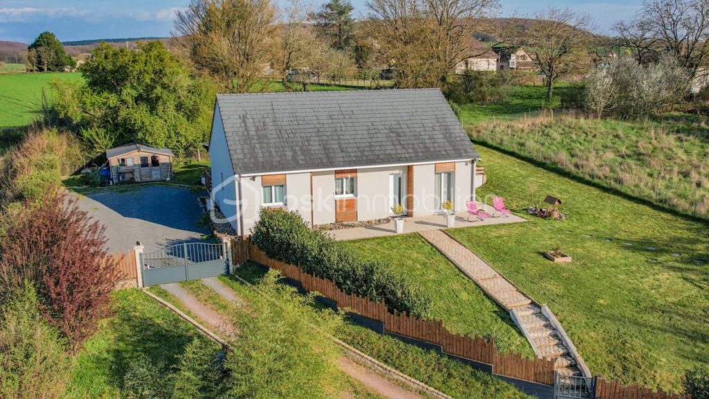 Maison traditionnelle récente avec vue idyllique benignoise – 4 pièces – 3 chambres – 98 m²