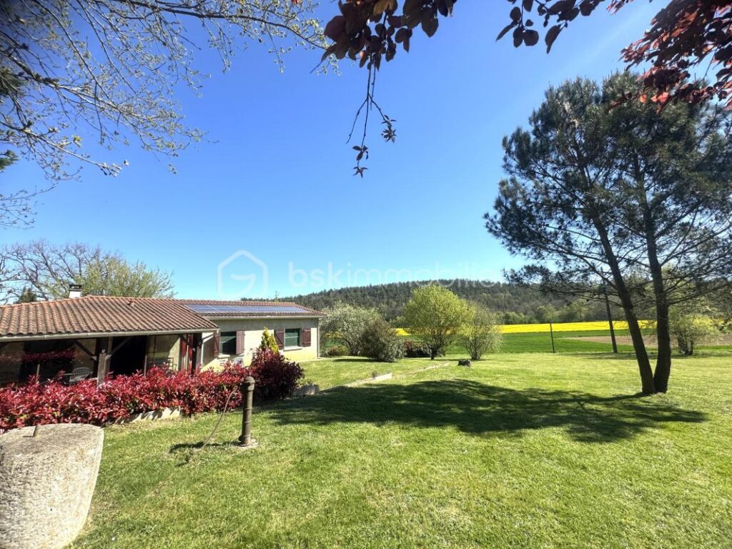 BARRAN – Maison de plain-pied 4 ch sur 4 500 m² – Garage 70m² avec 2 pièces à aménager en studio – 5 pièces – 4 chambres – 122 m²