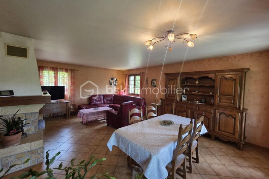 Maison à vendre à Paron