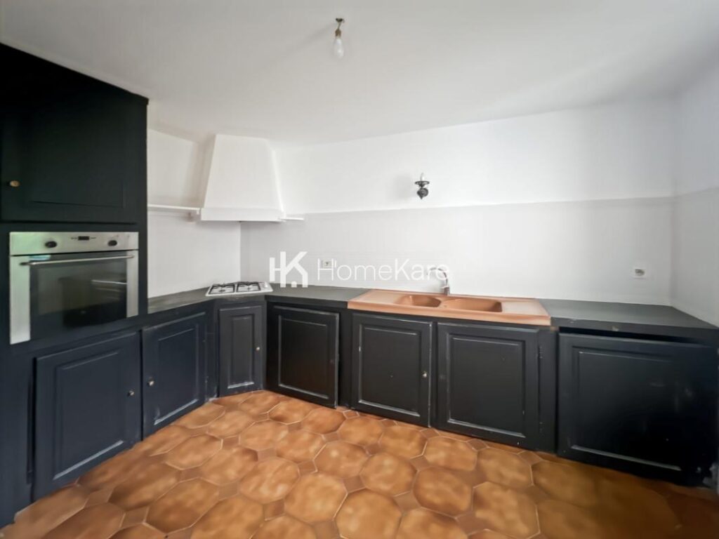 UNE VUE IMPRENABLE SUR LA VALLÉE – 7 pièces – 6 chambres – 180 m²