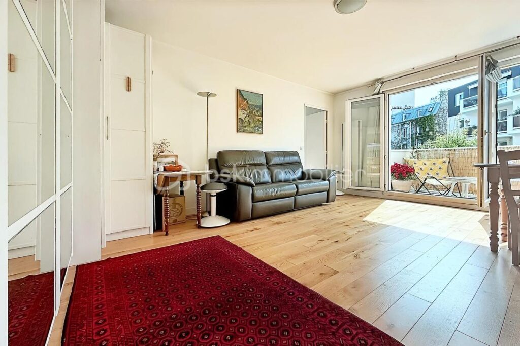 Beau 2 pièces avec balcon plein sud sur Jardin avec Parking et cave – 2 pièces – 1 chambre – 48 m²