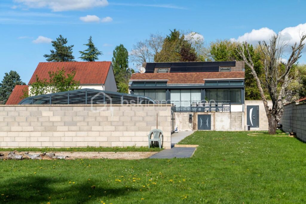 Maison 6 pièces – 4 chambres – Piscine – 6 pièces – 4 chambres – 129 m²