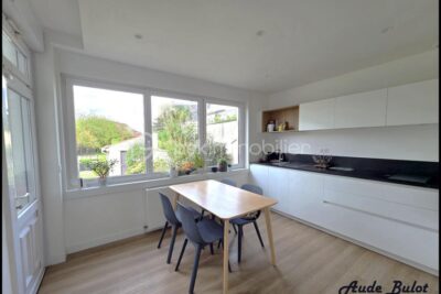 Charmante maison bel étage de 118 m² sur parcelle de 400 m² – Confort et qualité de vie – 6 pièces – 4 chambres – 118 m²