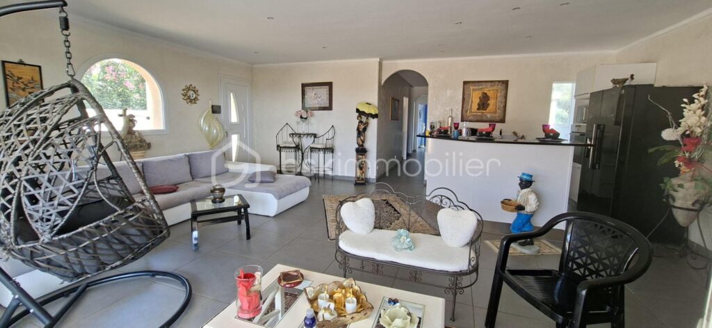 Maison contemporaine avec vue panoramique, résidence côtière Grosseto-Prugna – 3 pièces – 2 chambres – 87 m²