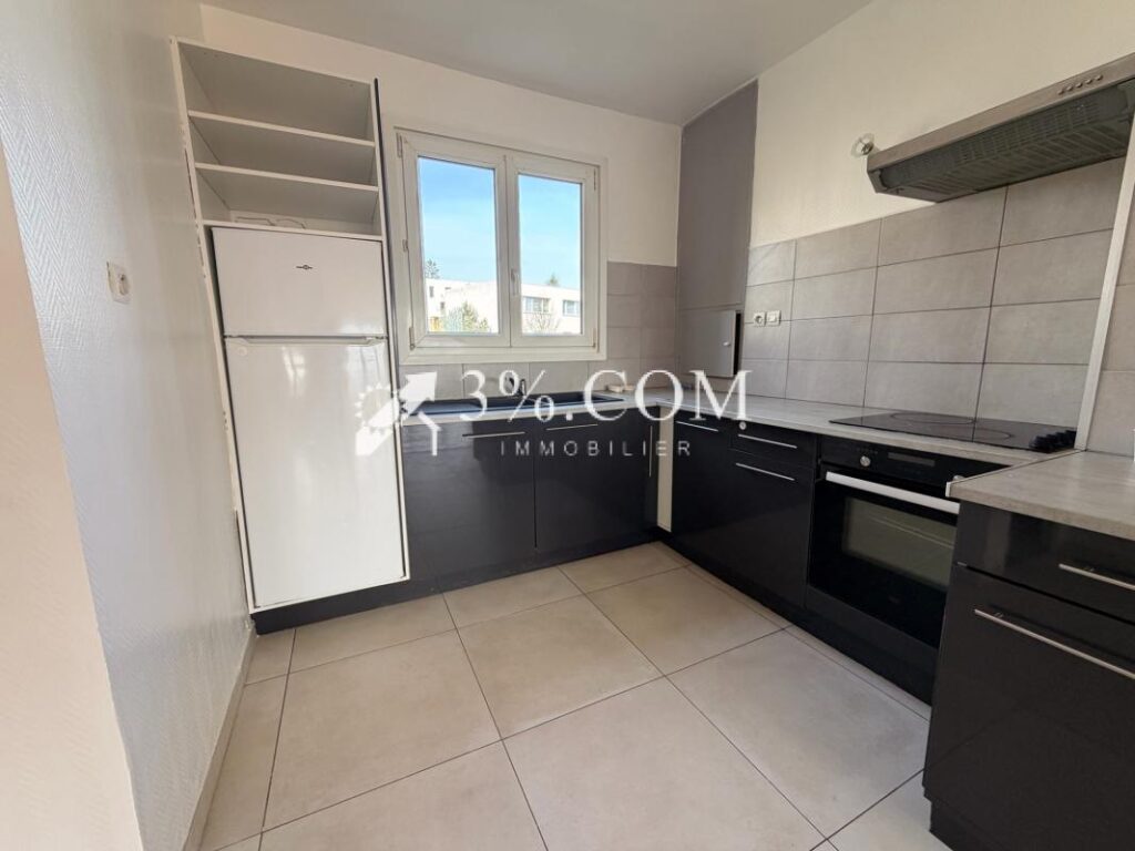 Appartement lumineux 92 m2 dernier étage Boulogne – 4 pièces – 2 chambres – 92 m²