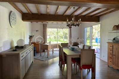 Découvrez le charme unique d&rsquo;une maison de village à Pierremande ! – 7 pièces – 4 chambres – 162 m²
