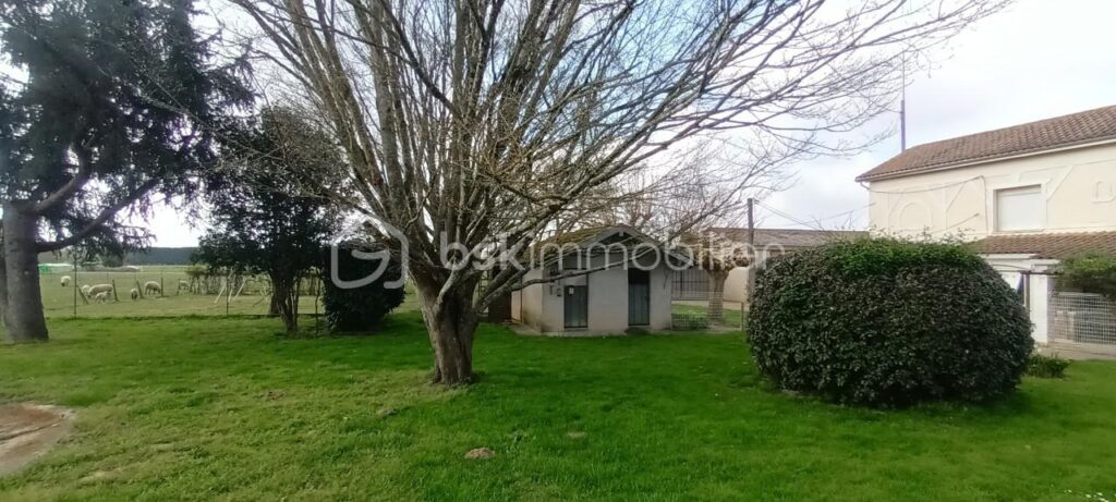 Maison familiale – 11 pièces – 8 chambres – 231 m²