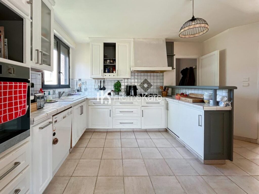UN BIEN D&rsquo;EXCEPTION ! – 6 pièces – 4 chambres – 200 m²